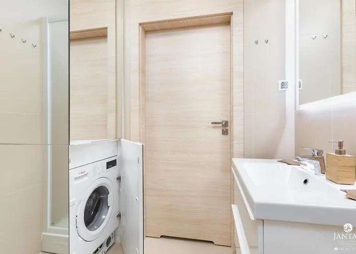 Jantar - Miodowy Dom Center Lägenhet