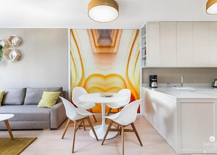 Jantar - Miodowy Dom Center * Kołobrzeg