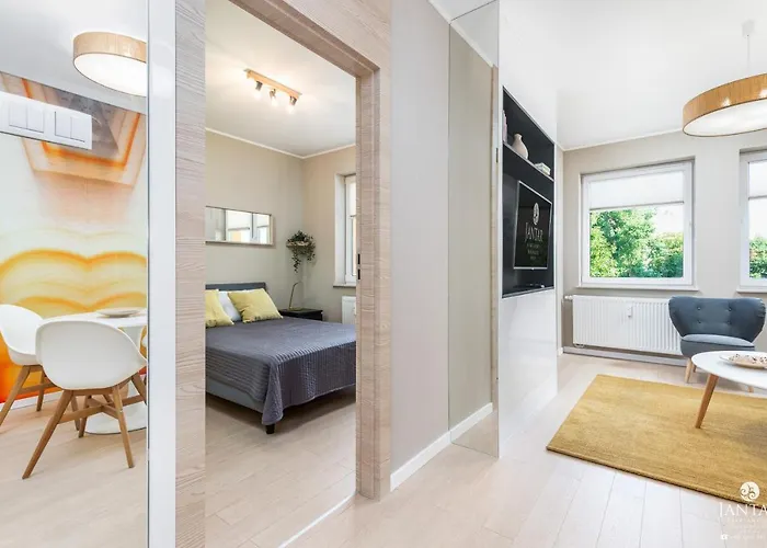 Jantar - Miodowy Dom Center Lägenhet